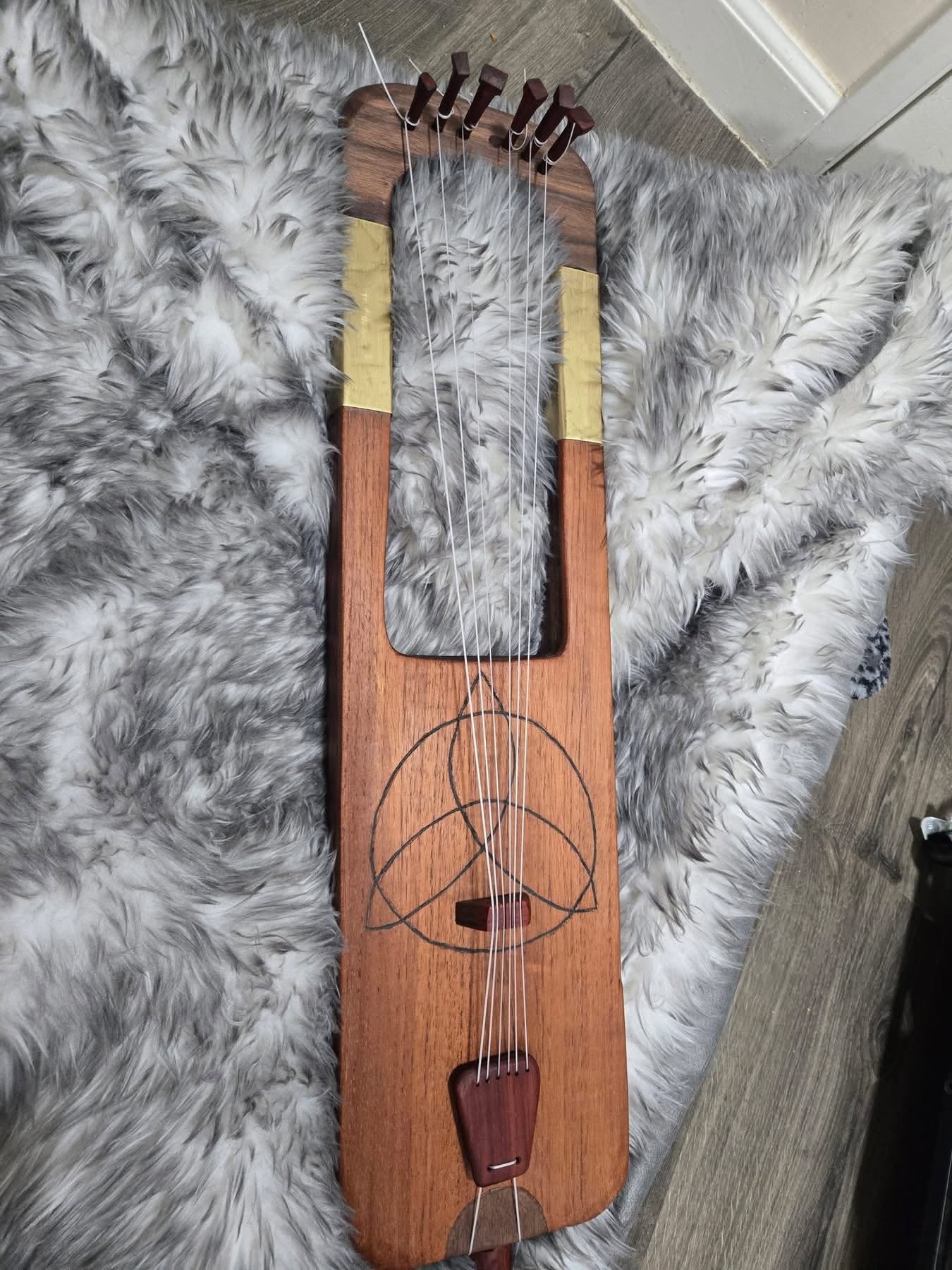 Finnac Lyre